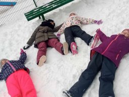 b_1024_768_0_00_images_2023_2024_Swietlica_snieg_409297383_817057280222222_9151009192522566694_n